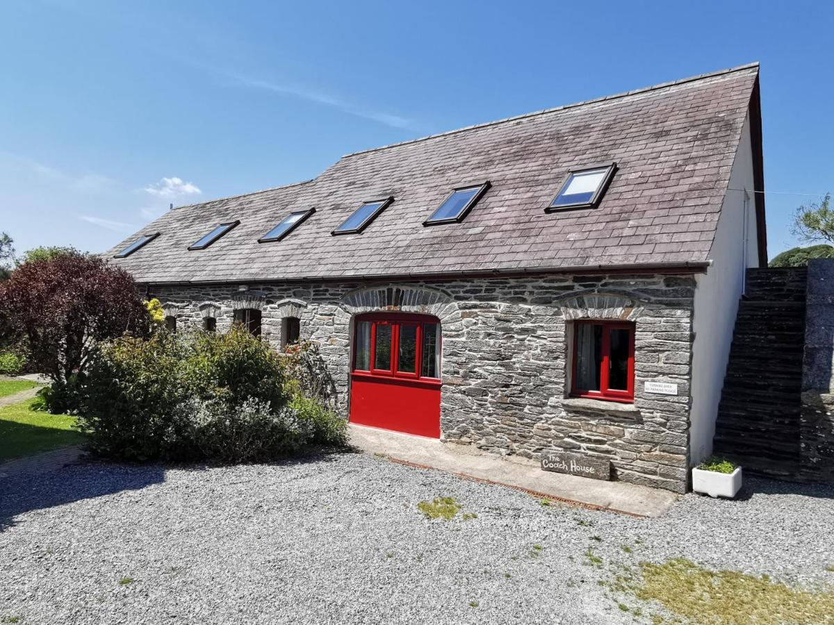 Wellstone Cottages - Honey Coach House Llanfyrnach Bagian luar foto
